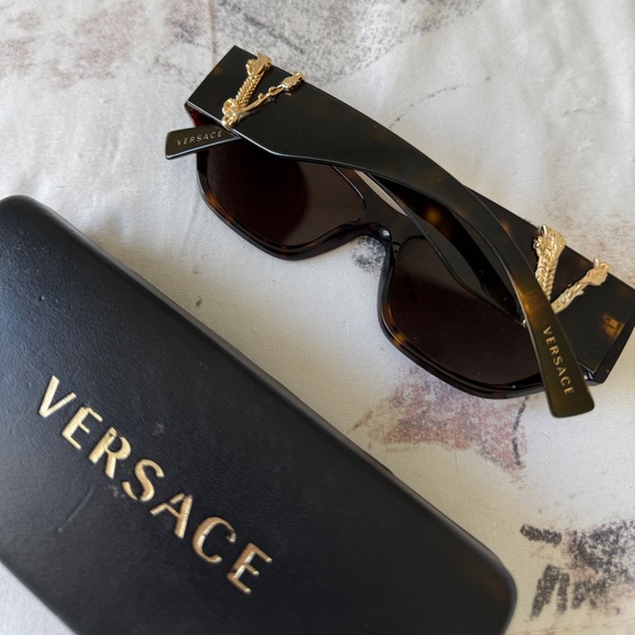 Versace - Tortoise Sunglasses main image 10